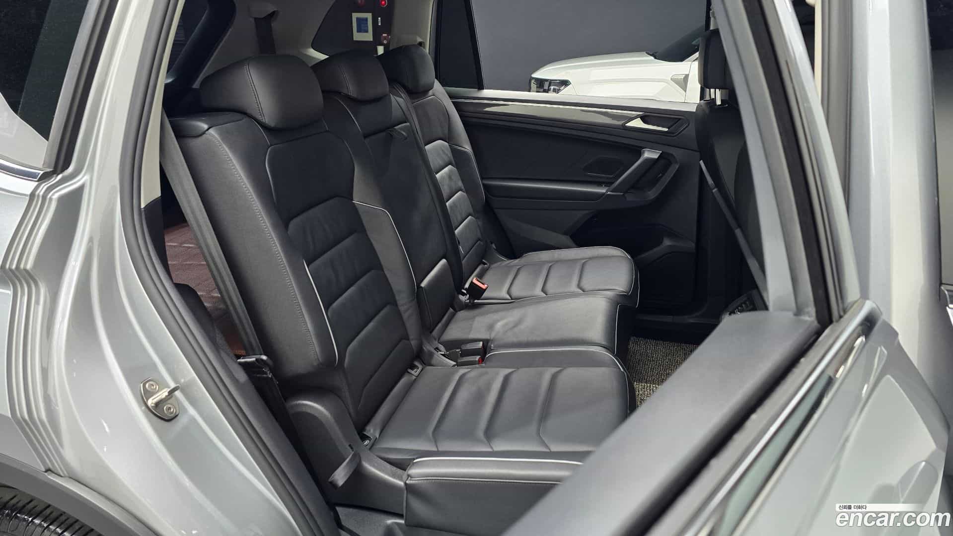 Tiguan Volkswagen 2020.11-INNER-036