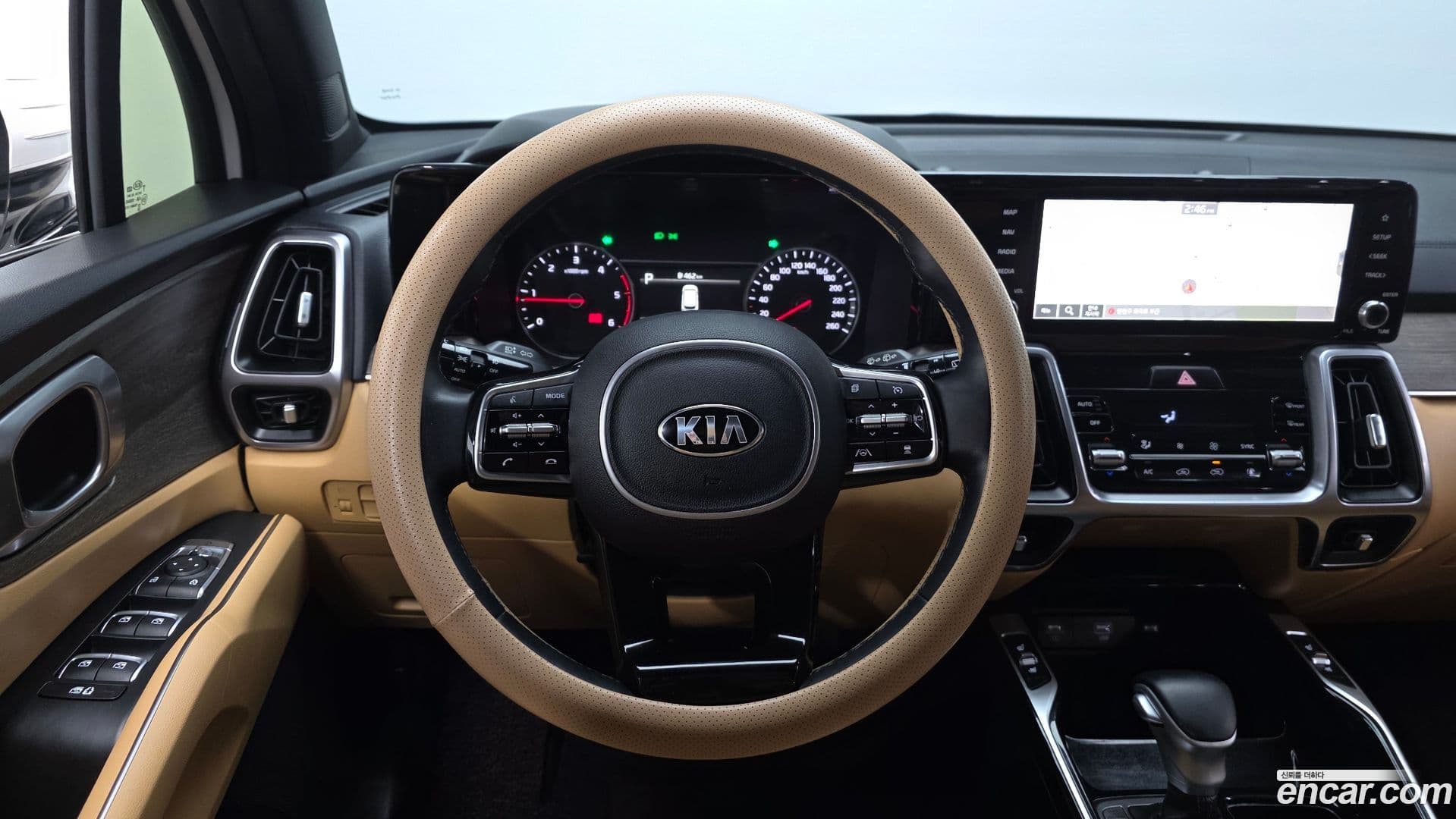 Main__Slider__Photo:Sorento Kia 2020.3-12