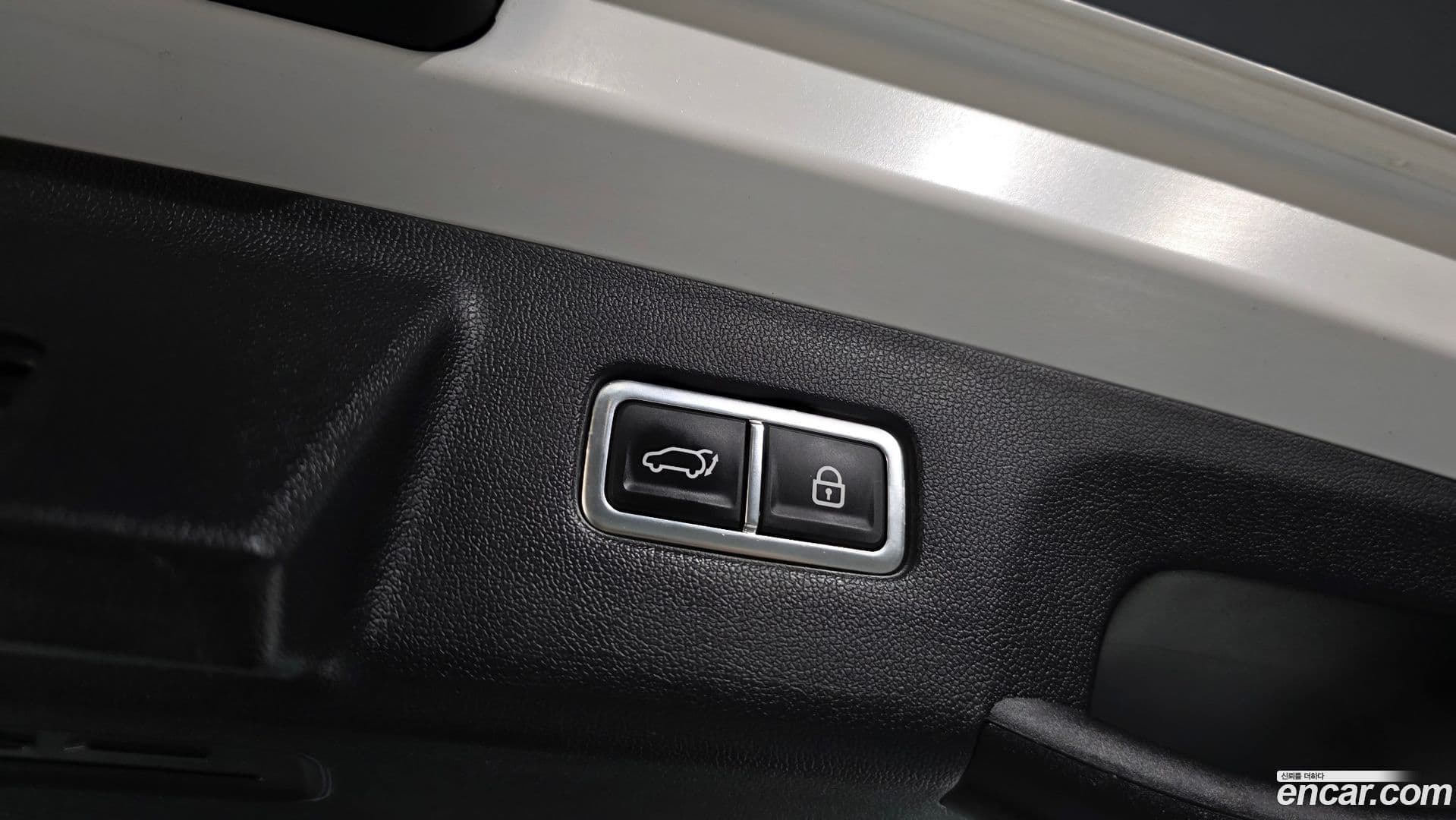 Main__Slider__Photo:Sorento Kia 2020.3-18
