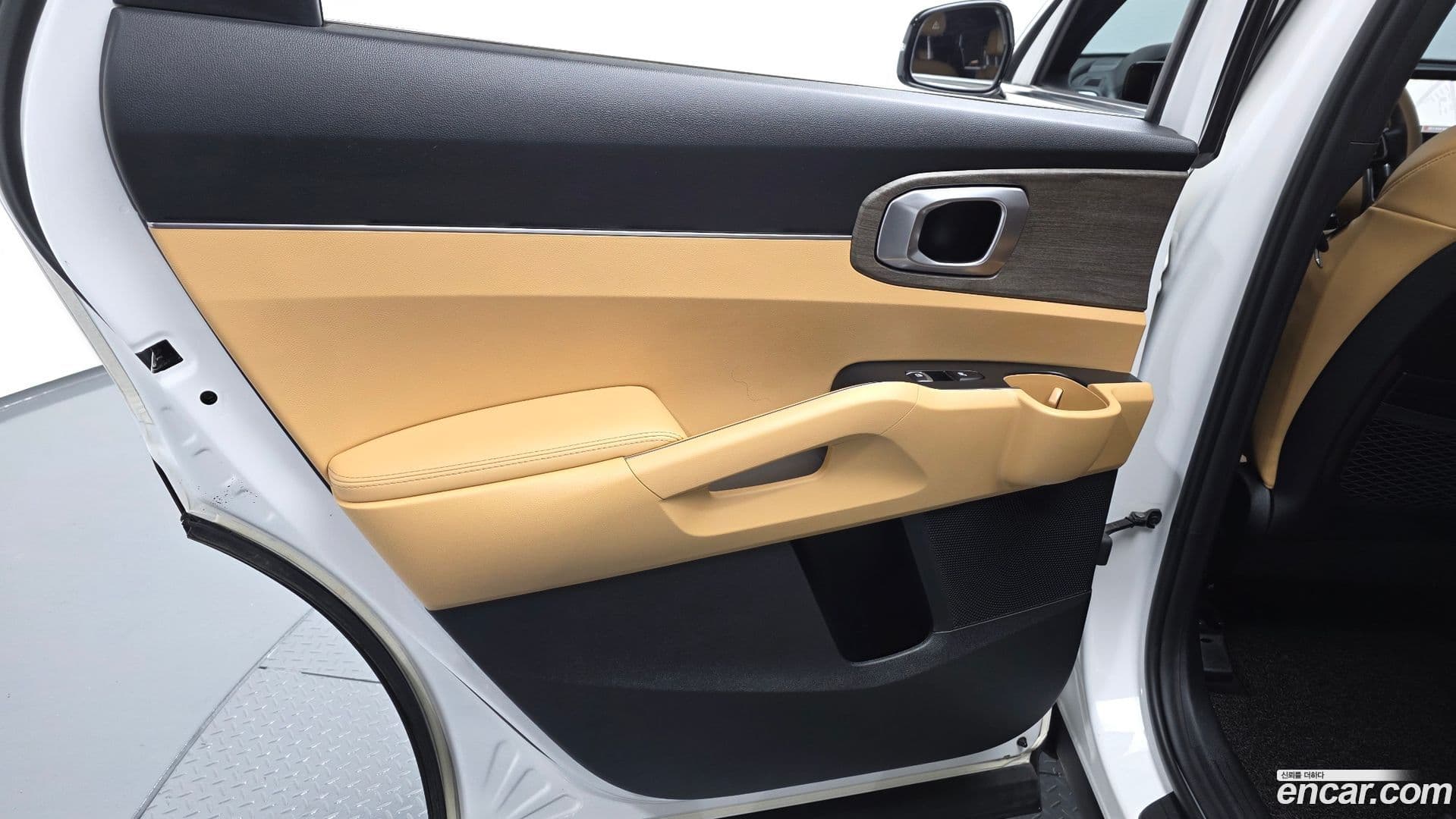 Main__Slider__Photo:Sorento Kia 2020.3-24