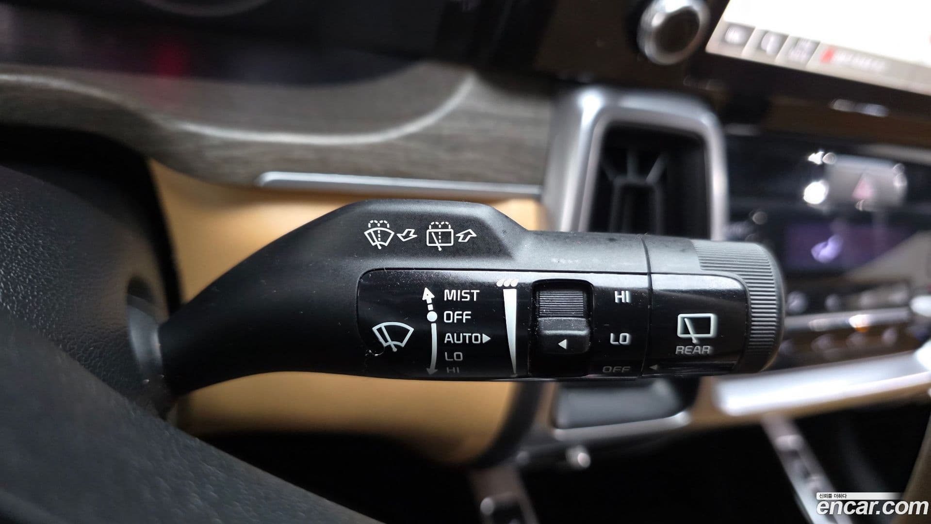 Main__Slider__Photo:Sorento Kia 2020.3-30