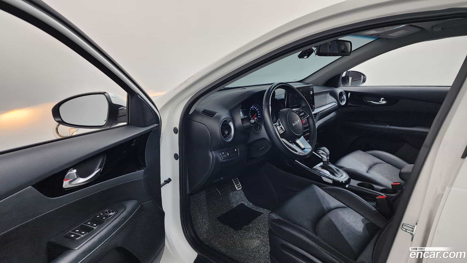 K3 Kia 2024.1-INNER-010
