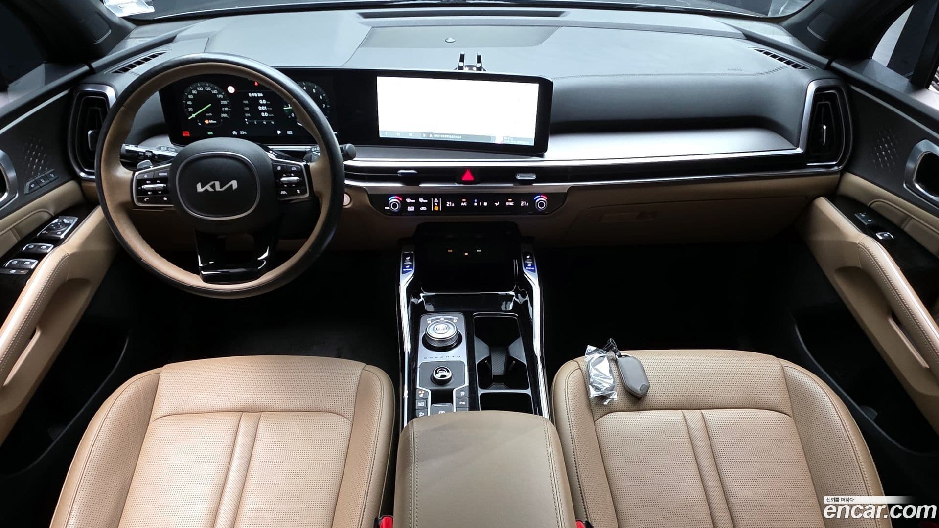 Main__Slider__Photo:Sorento Kia 2024.0-6