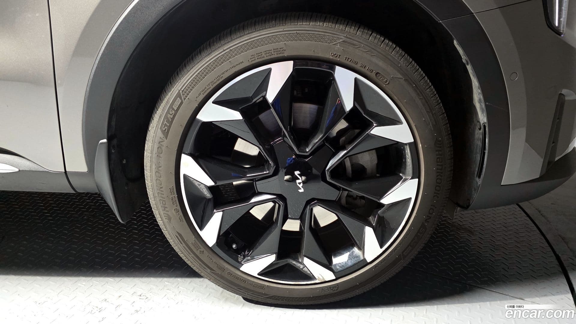 Main__Slider__Photo:Sorento Kia 2024.0-20