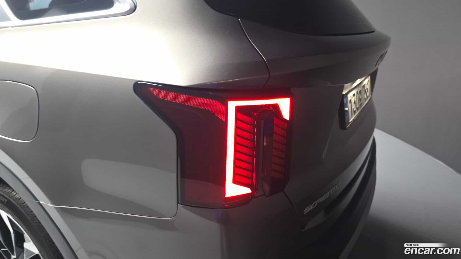 Sorento Kia 2024.0-OUTER-033