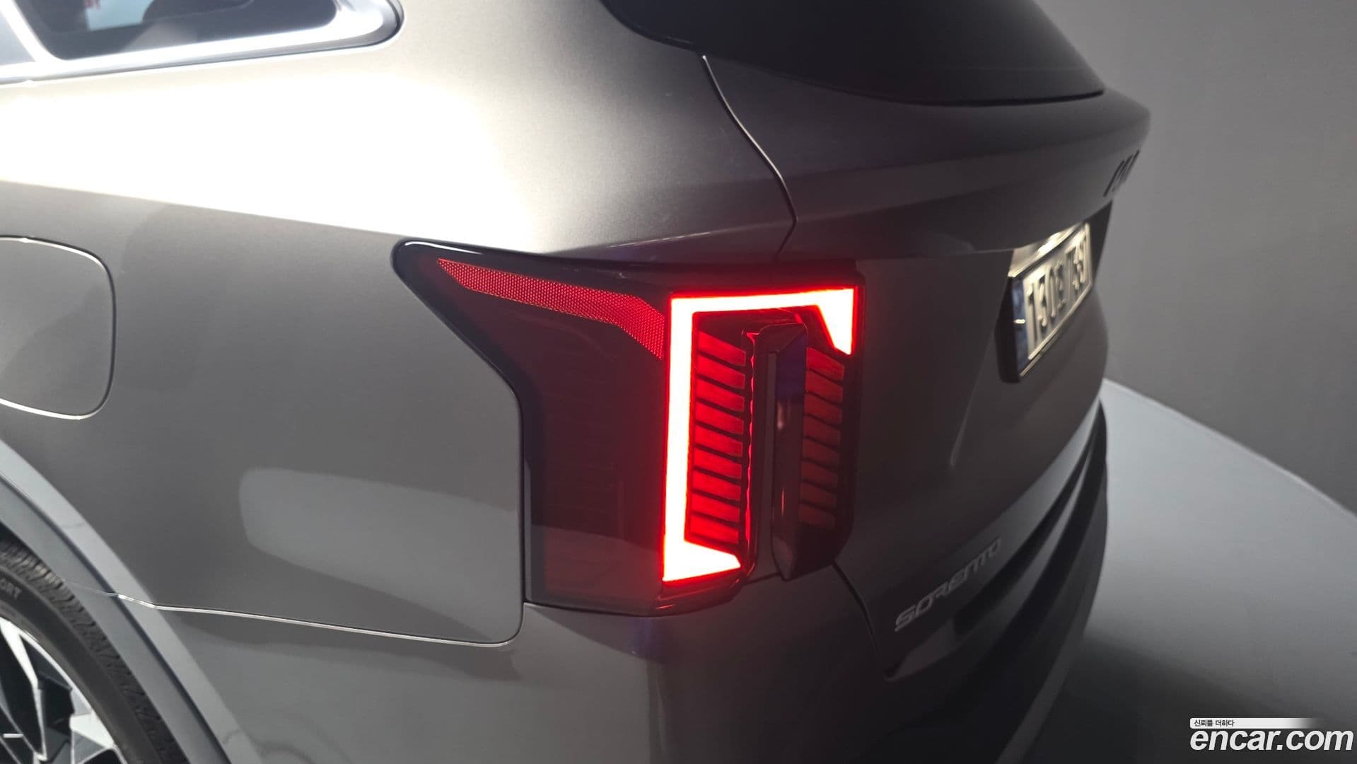 Main__Slider__Photo:Sorento Kia 2024.0-22