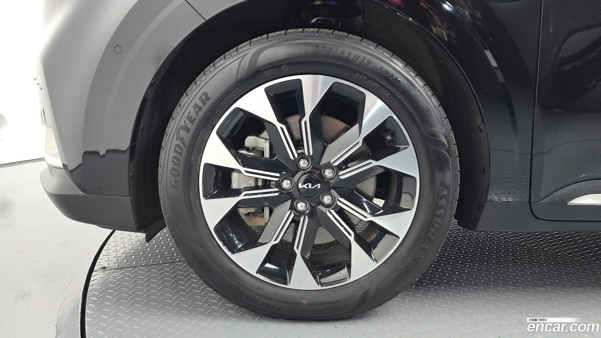 Main__Slider__Photo:Canival Kia 2022.4-4