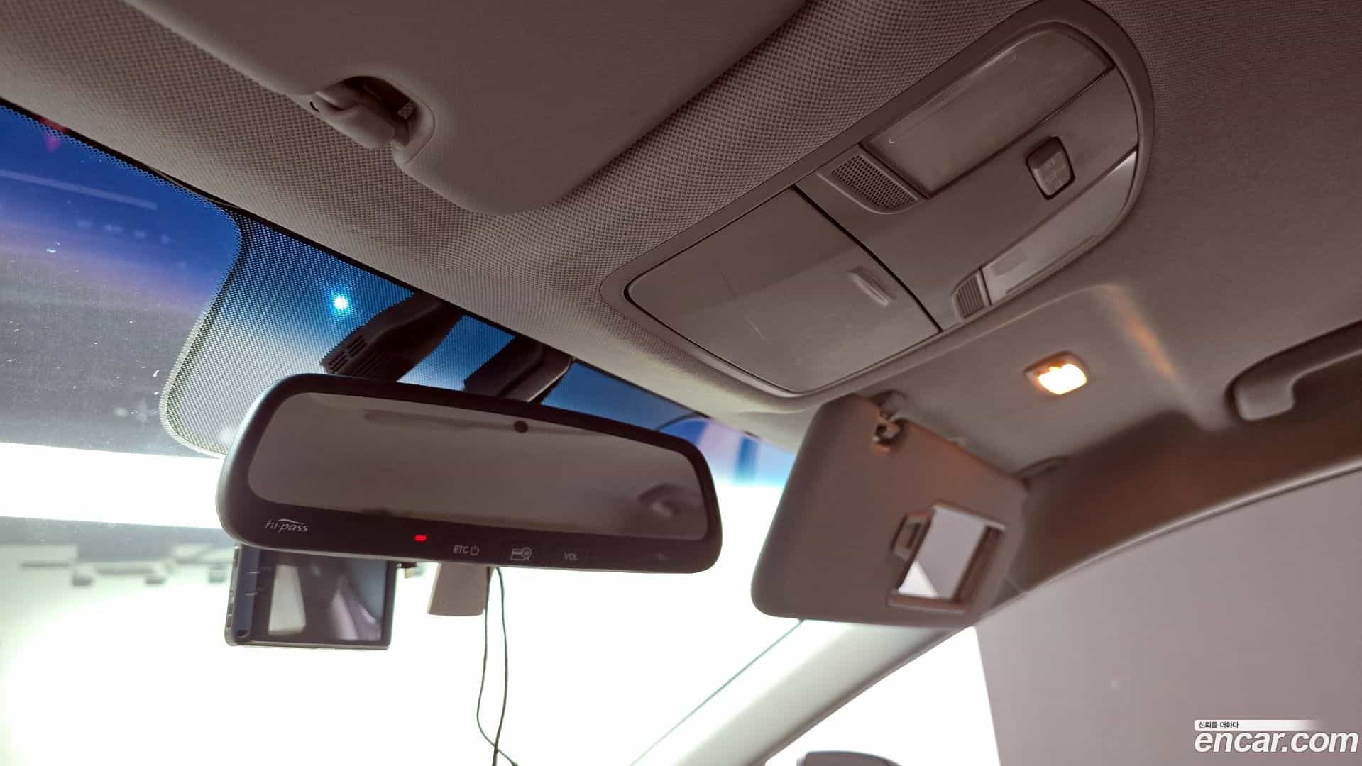 AVANTE Hyundai 2015.11-OPTION-023