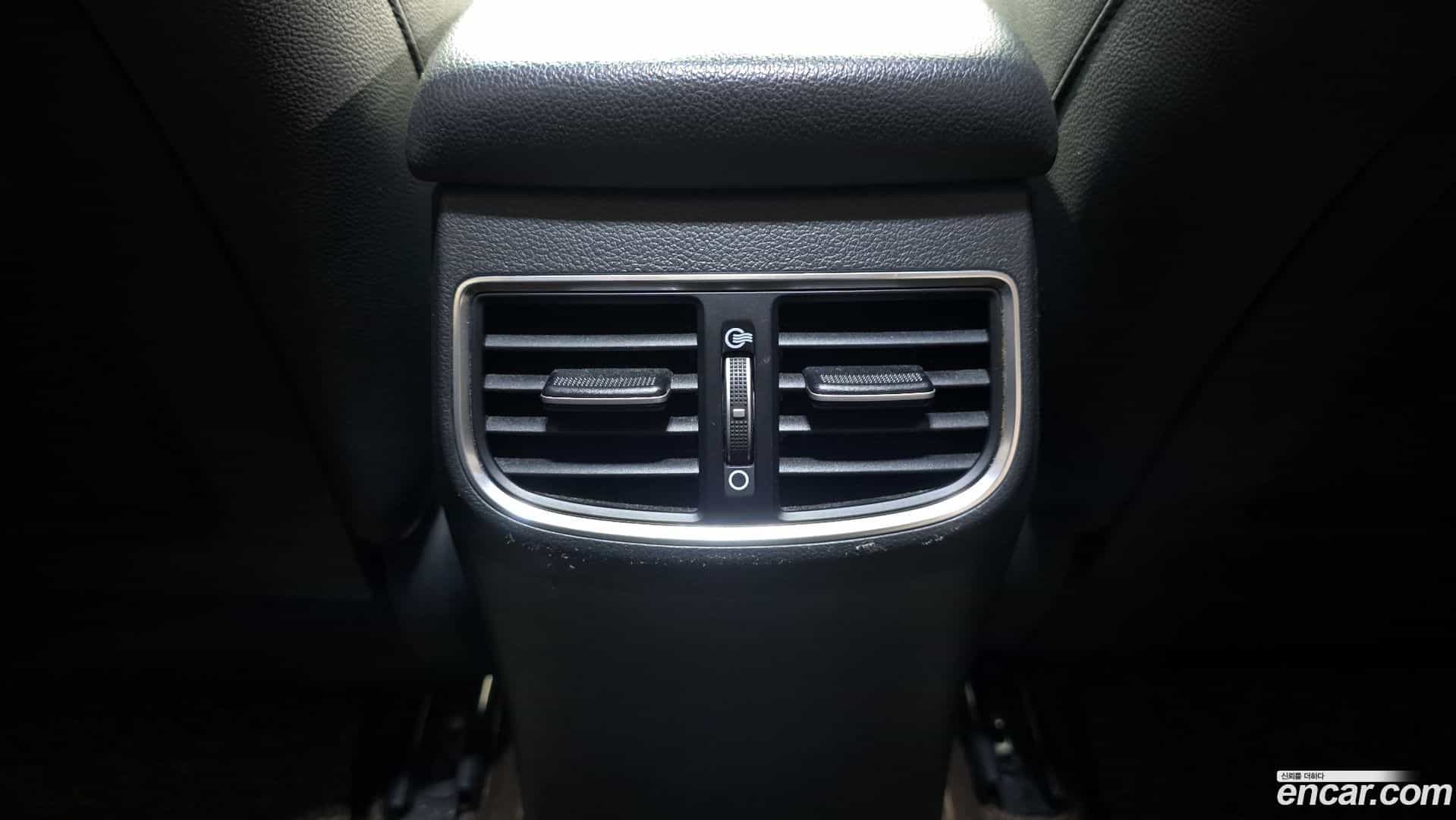AVANTE Hyundai 2015.11-OPTION-042
