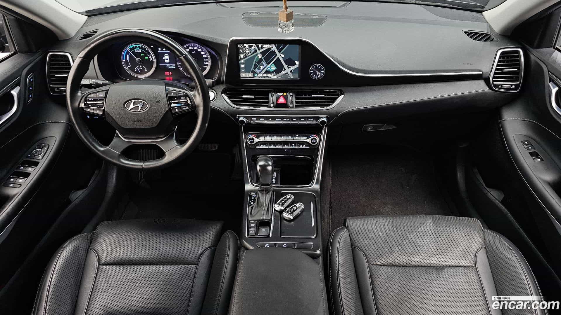Grandeur Hyundai 2018.11-INNER-007