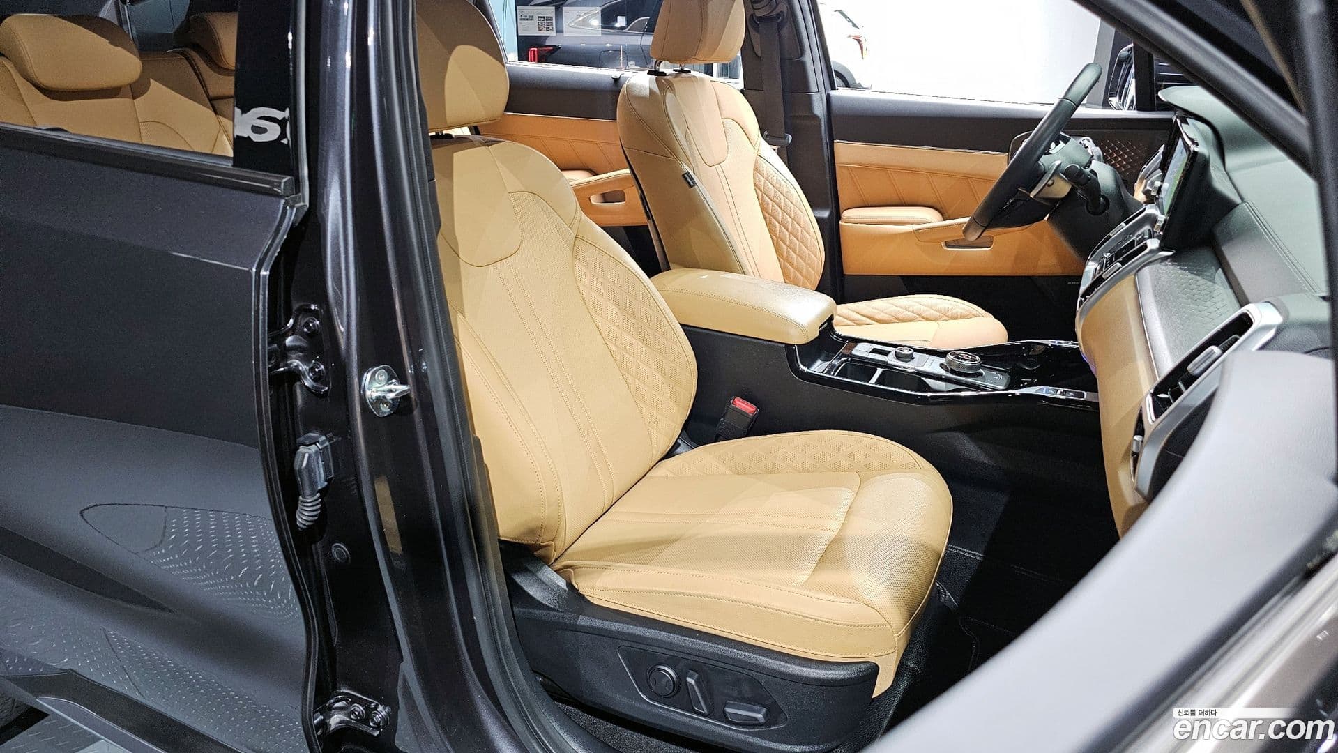 Main__Slider__Photo:Sorento Kia 2021.2-10