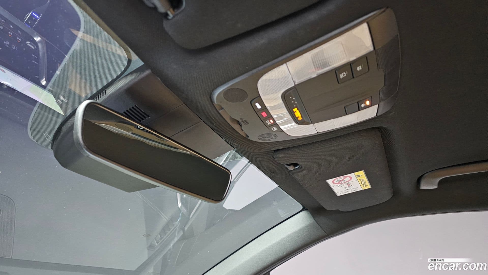 Main__Slider__Photo:Sorento Kia 2021.2-13