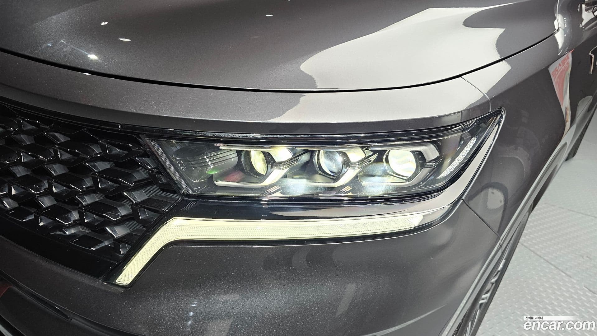Main__Slider__Photo:Sorento Kia 2021.2-21