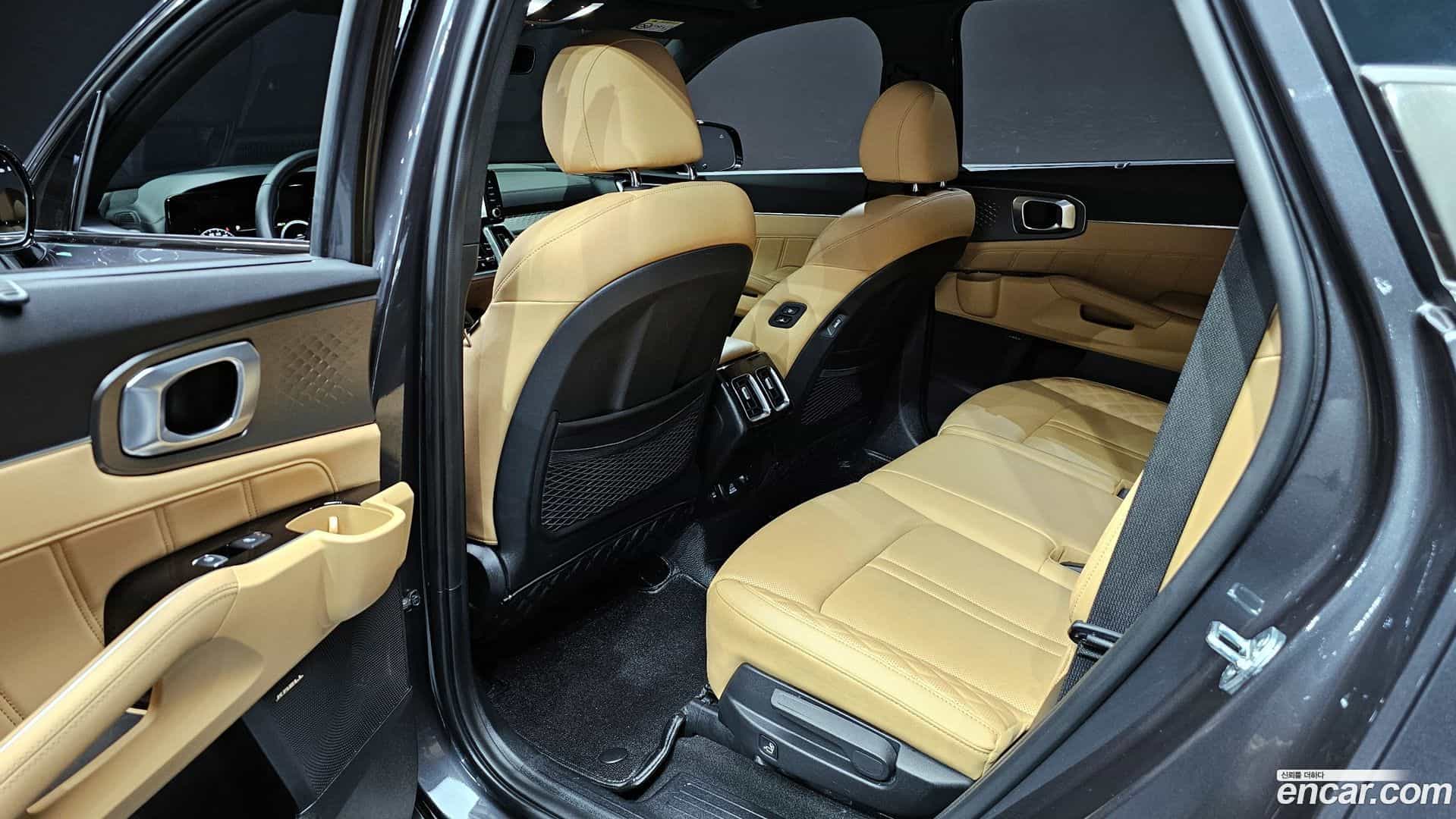 Sorento Kia 2021.2-INNER-036