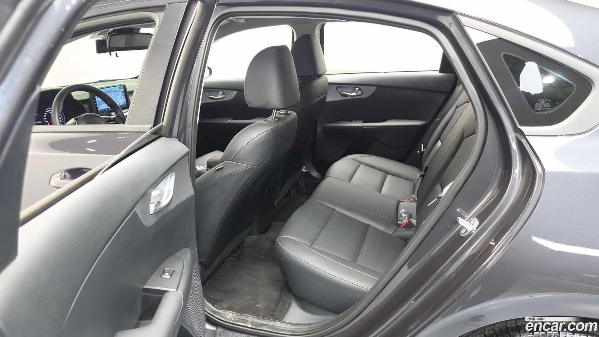 K3 Kia 2023.1-OPTION-015