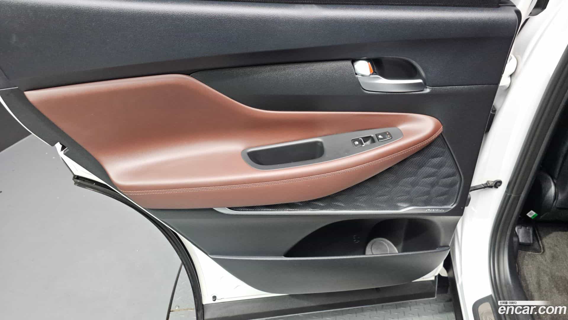 Santafe Hyundai 2019.8-INNER-035