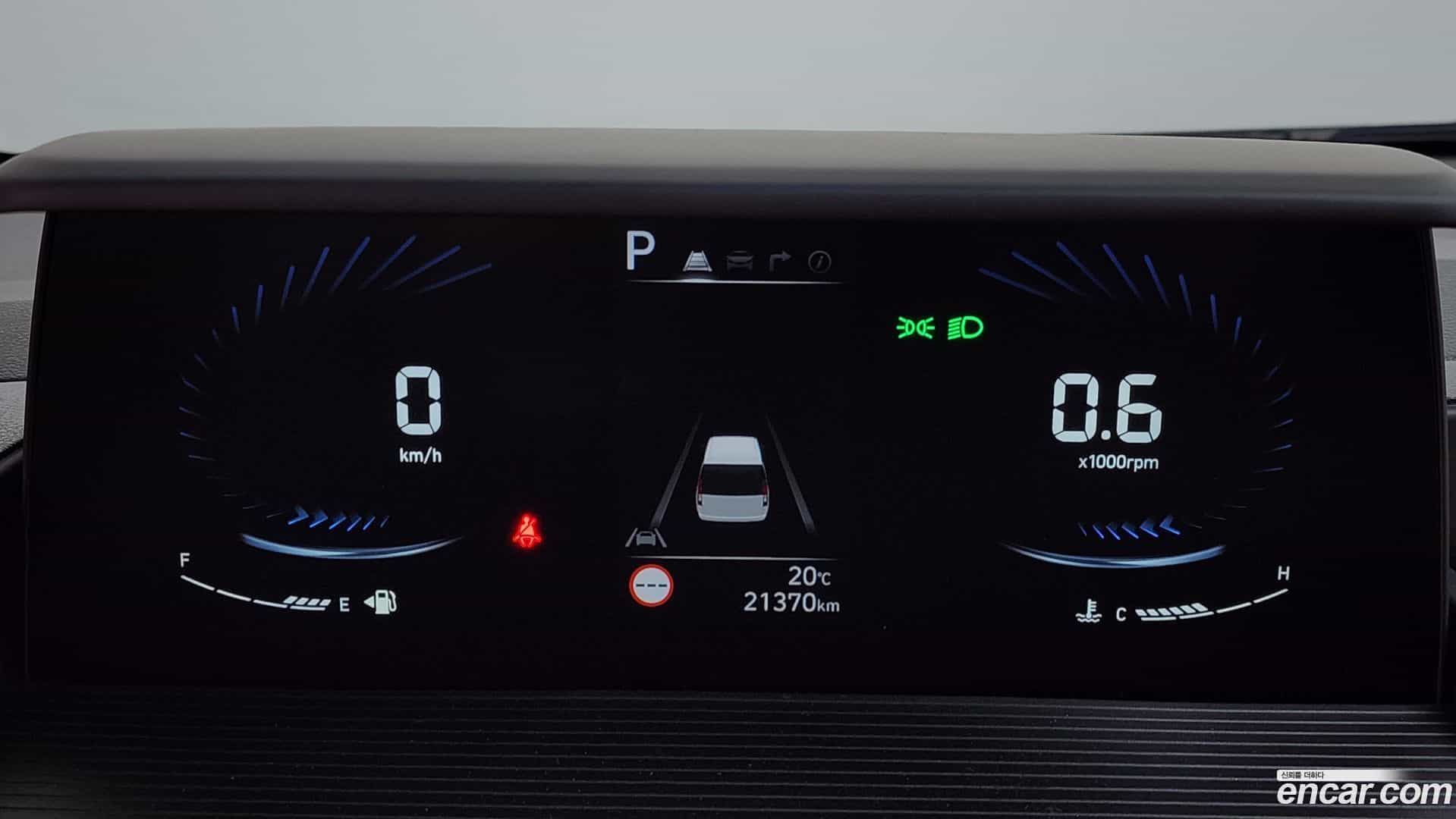 Staria Hyundai 2023.10-INNER-008