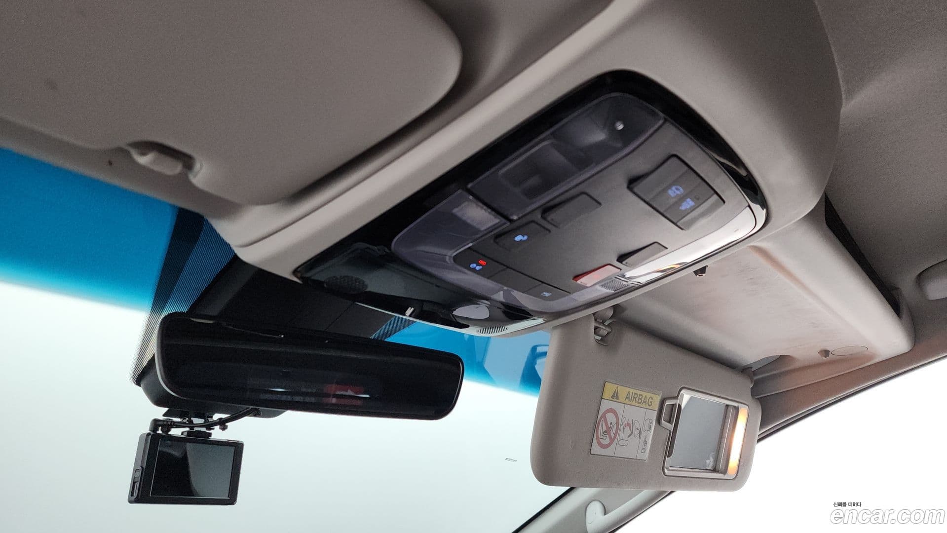 Main__Slider__Photo:Staria Hyundai 2023.10-29