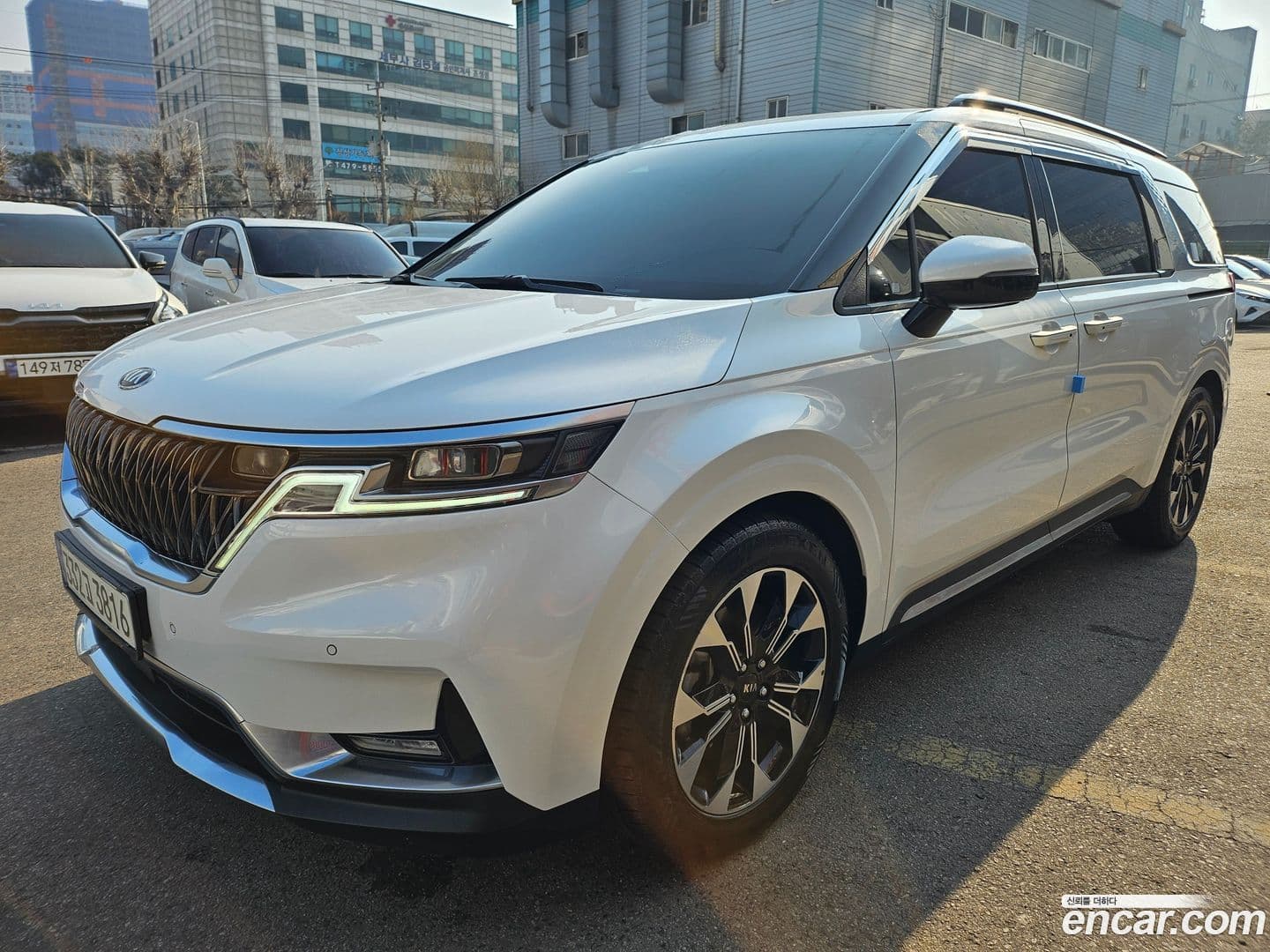 Main__Slider__Photo:Canival Kia 2021.3-0