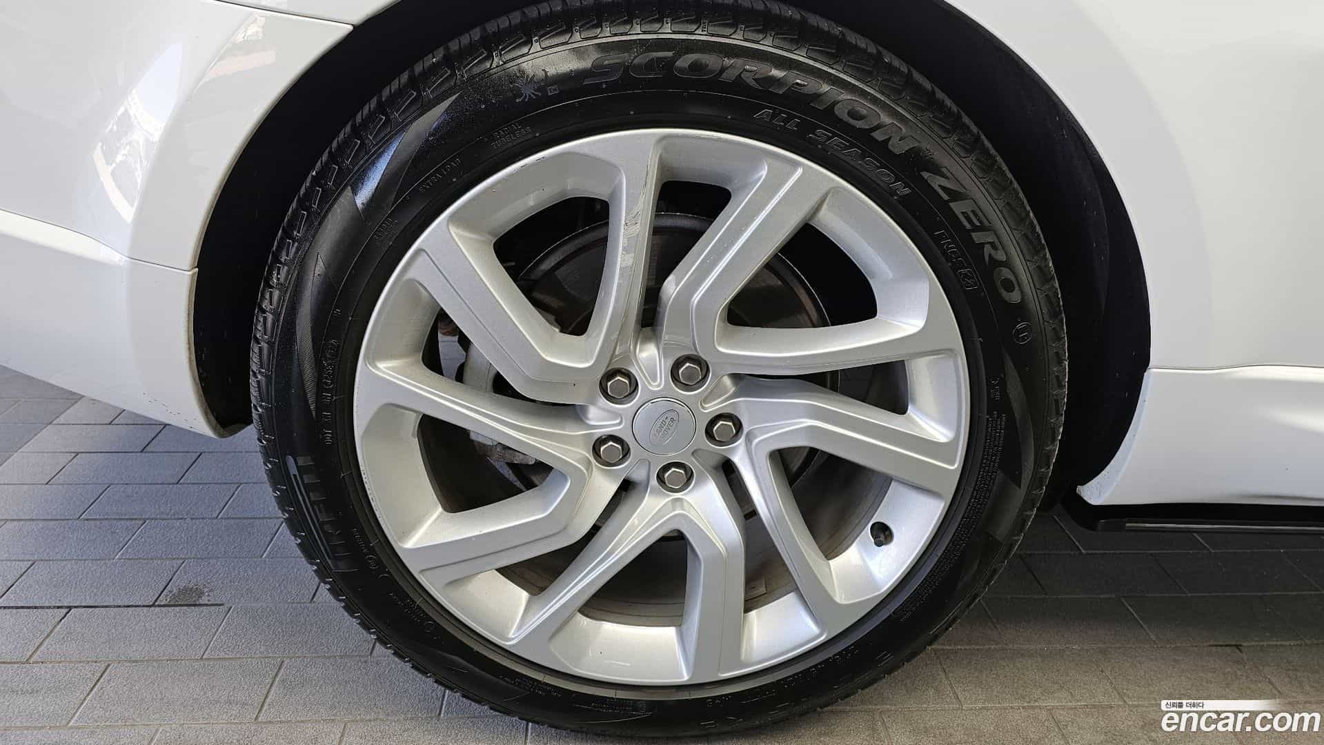 Range Rover Sport Land Rover 2022.10-OUTER-005