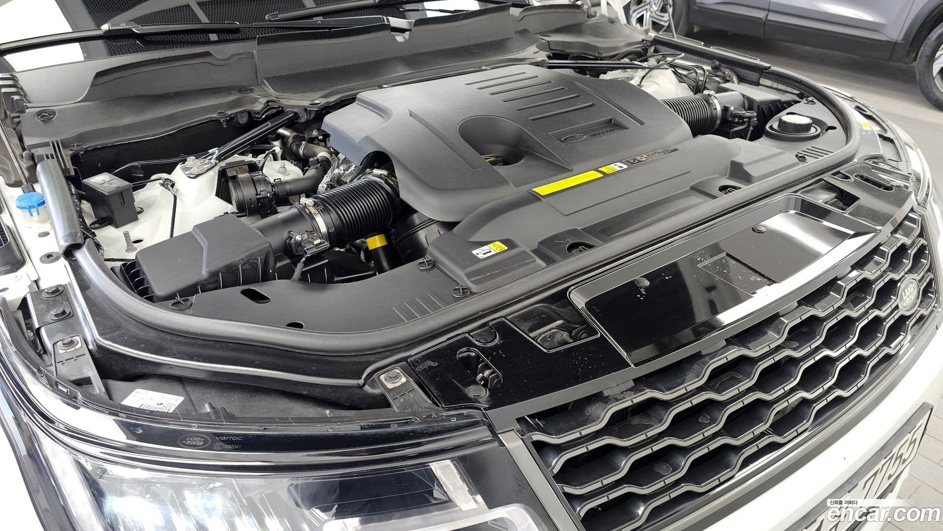 Main__Slider__Photo:Range Rover Sport Land Rover 2022.10-5