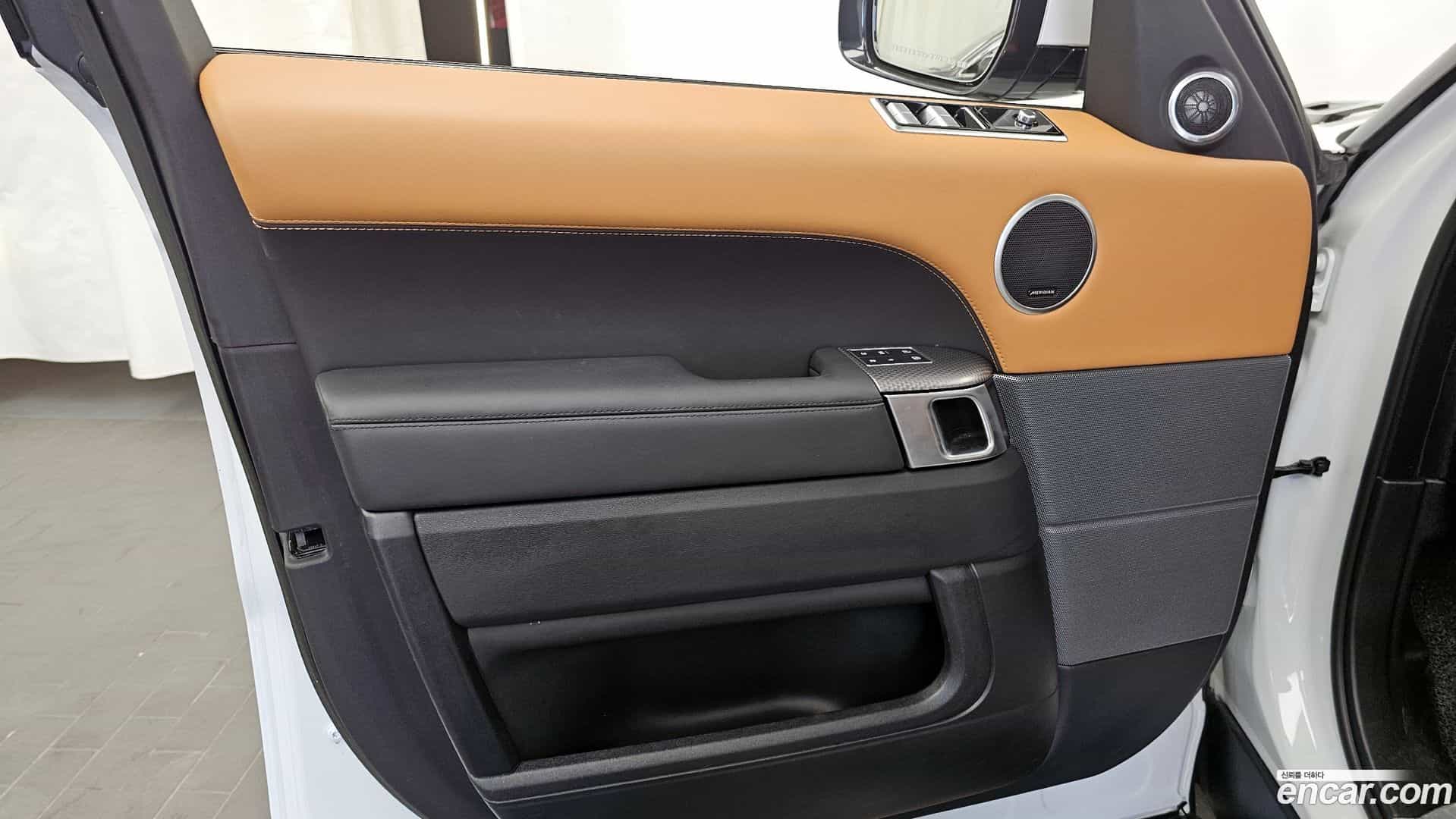 Range Rover Sport Land Rover 2022.10-INNER-034