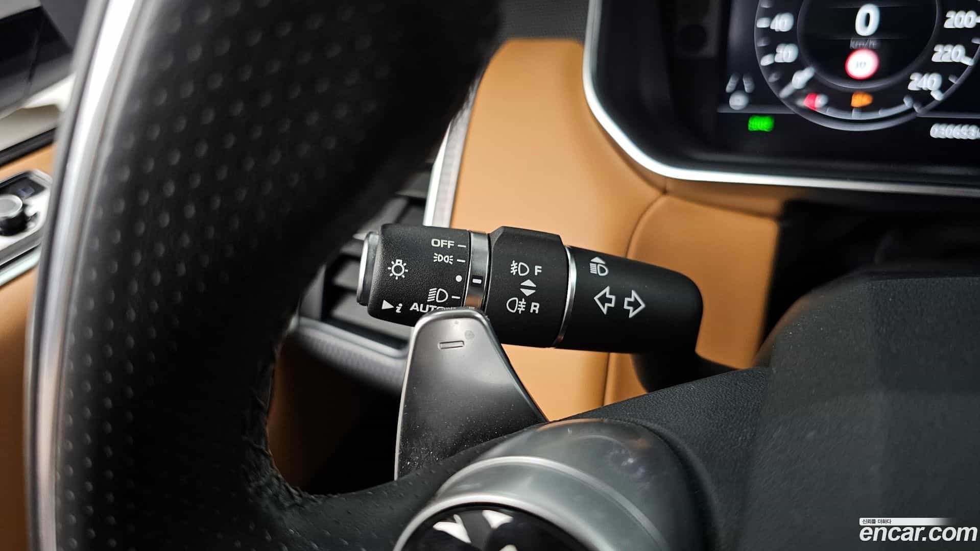Range Rover Sport Land Rover 2022.10-OPTION-043