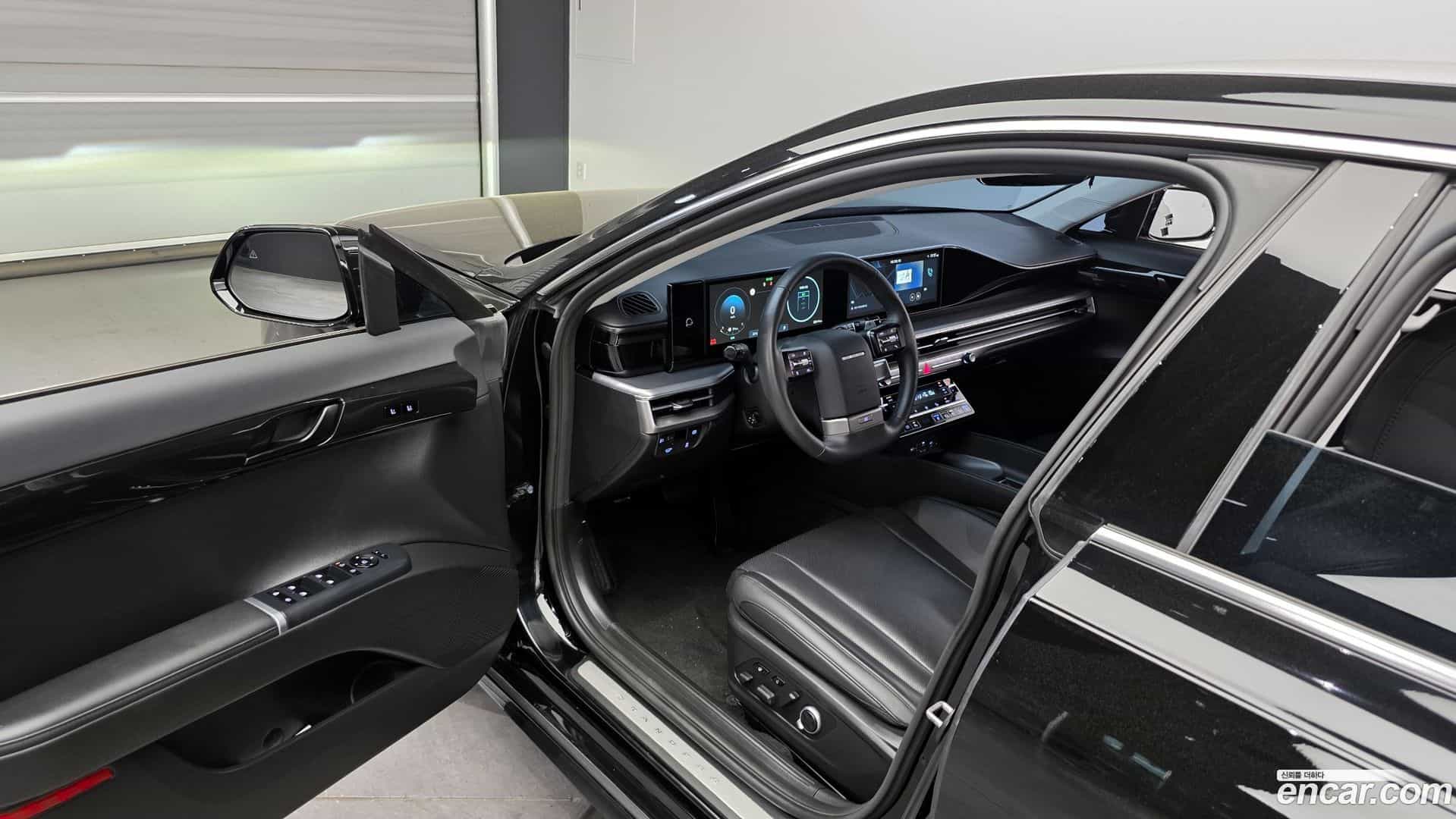 Grandeur Hyundai 2023.3-INNER-010