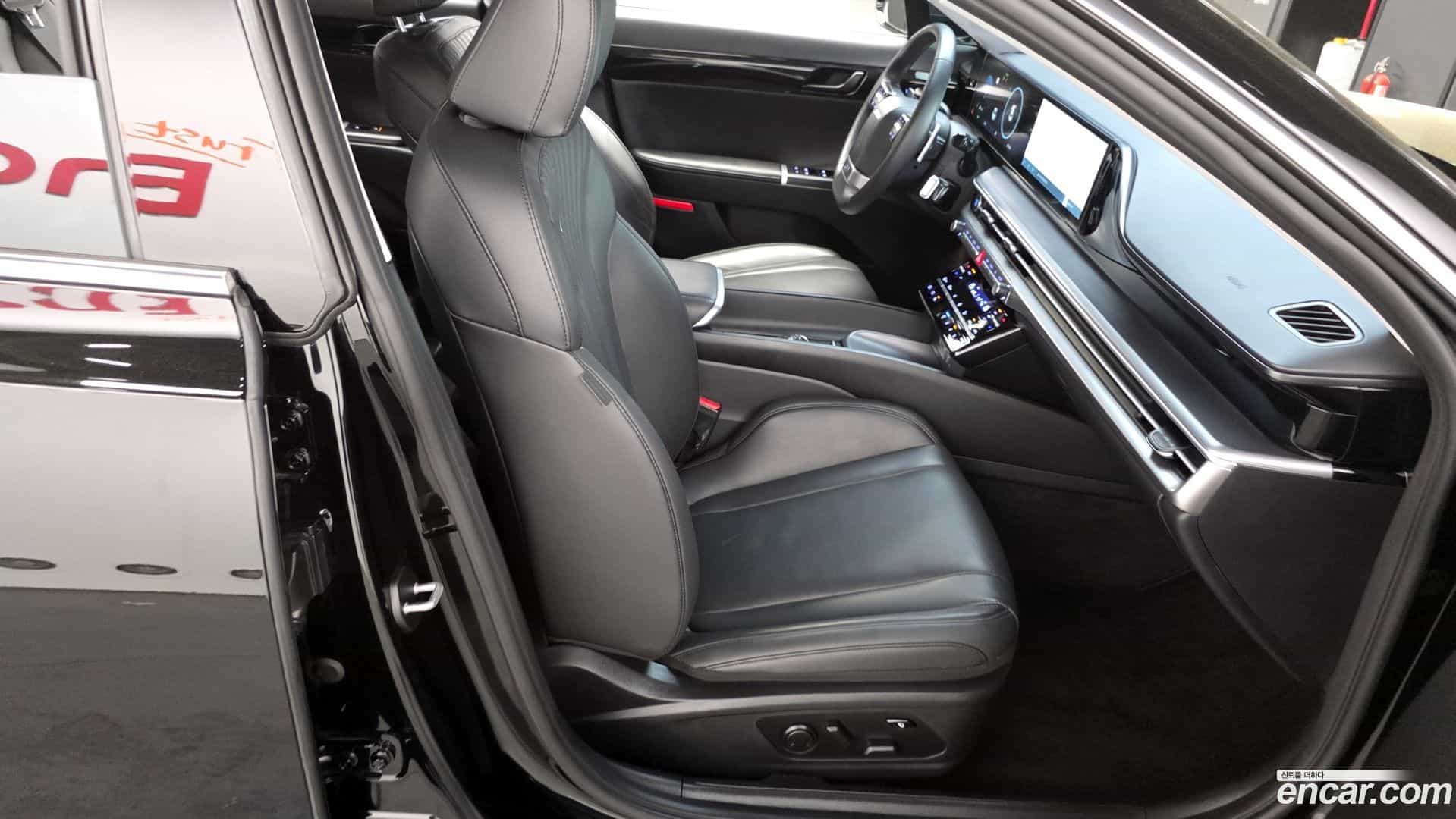 Grandeur Hyundai 2023.3-INNER-036