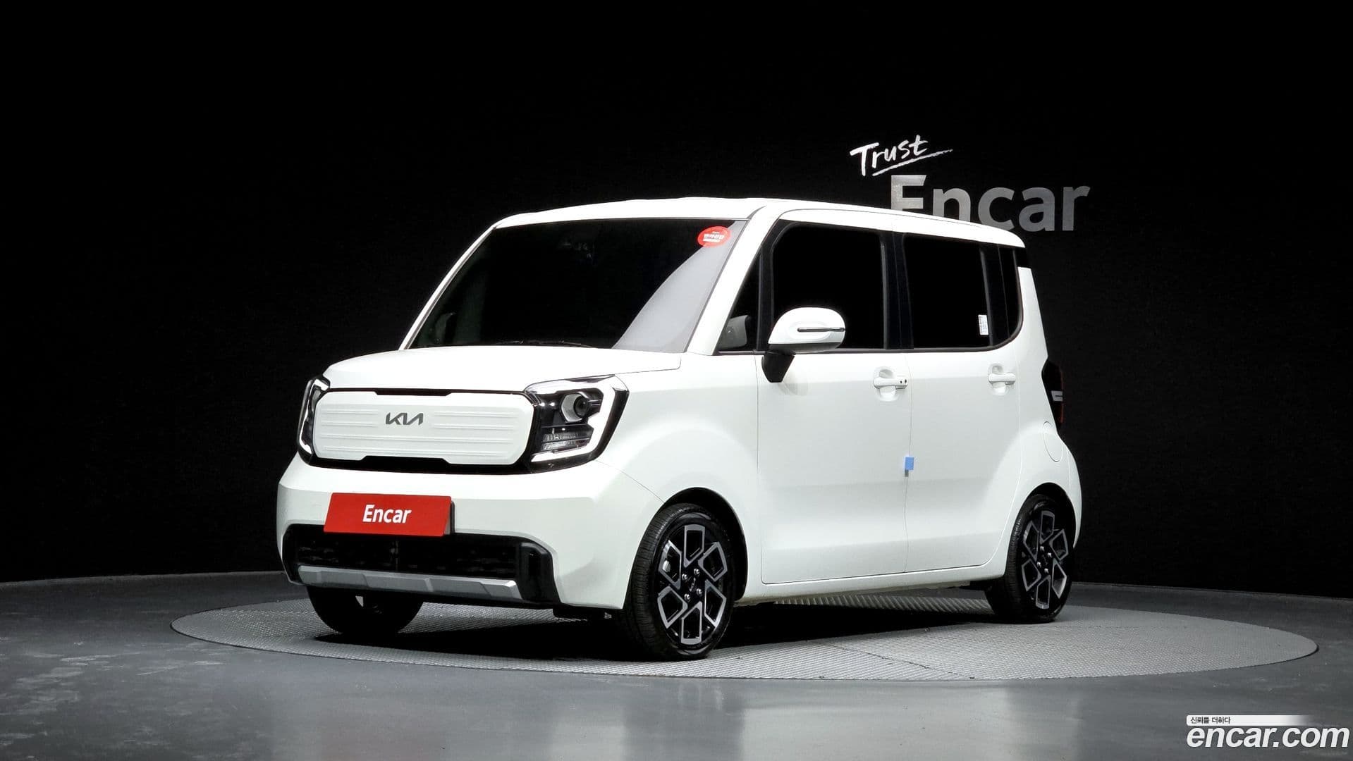Main__Slider__Photo:RAY Kia 2023.3-0