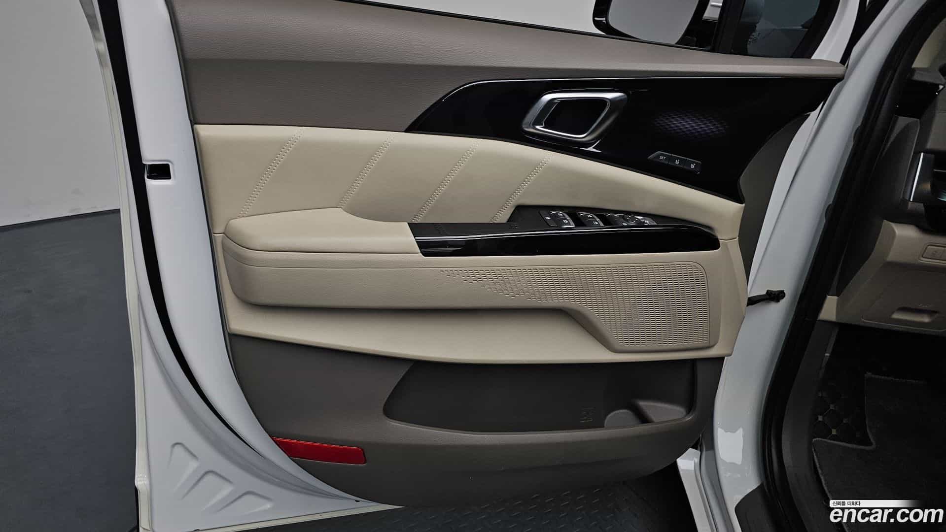 Canival Kia 2021.1-INNER-034