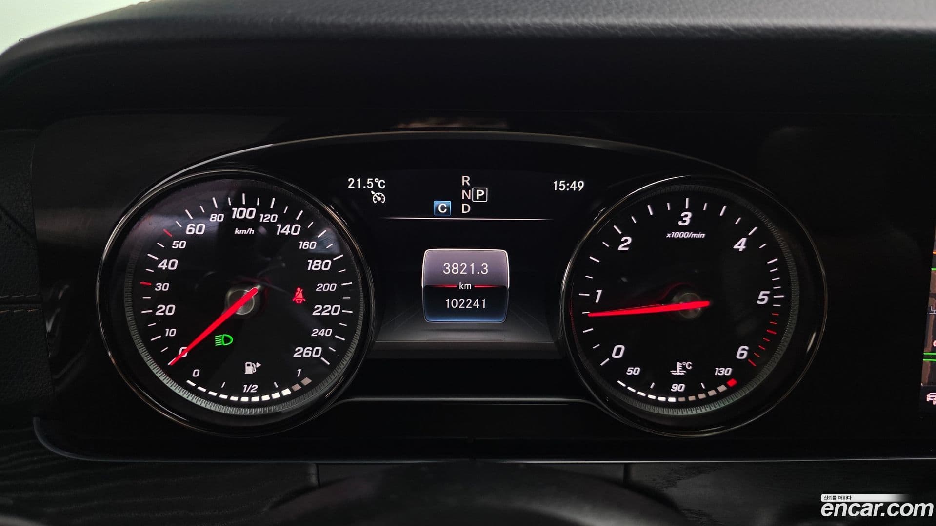 Main__Slider__Photo:E-Class Mercedes-Benz 2019.0-7