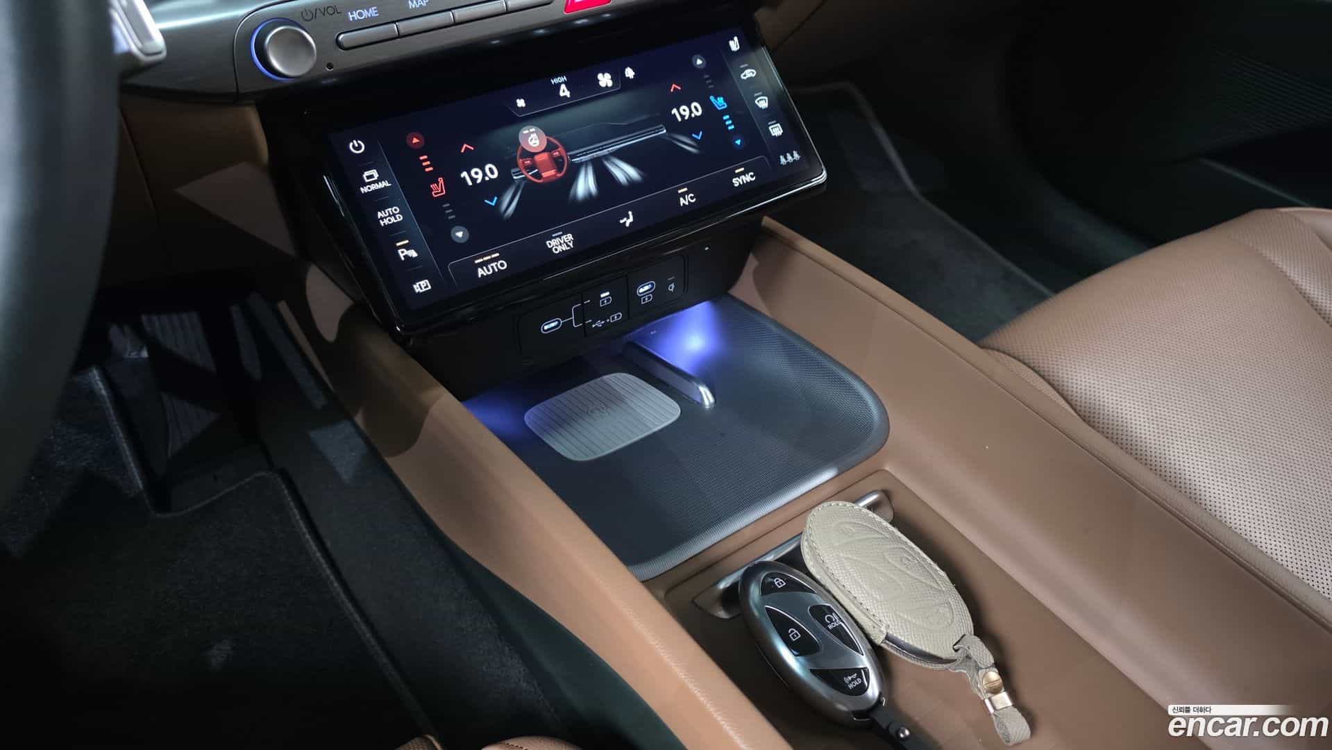 Grandeur Hyundai 2024.0-OPTION-024