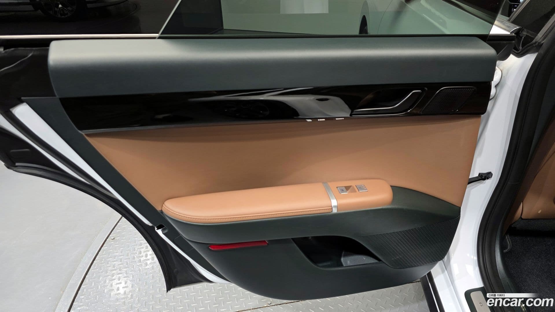 Main__Slider__Photo:Grandeur Hyundai 2024.0-24