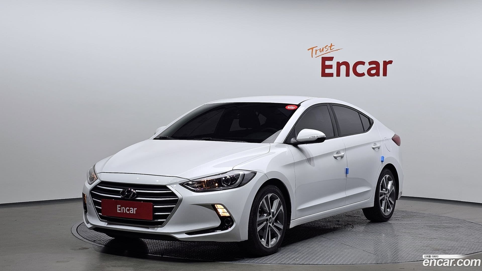 Main__Slider__Photo:AVANTE Hyundai 2018.1-0