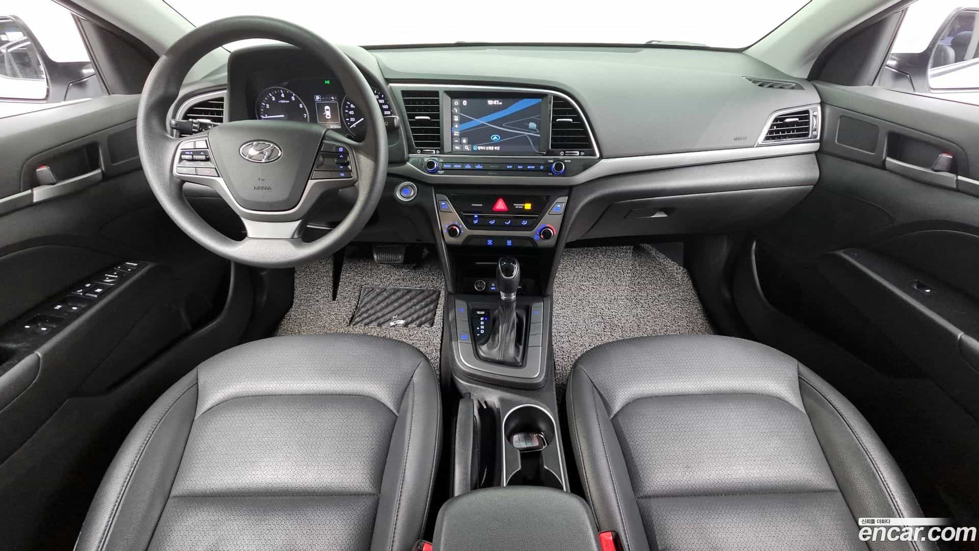 AVANTE Hyundai 2018.1-INNER-007