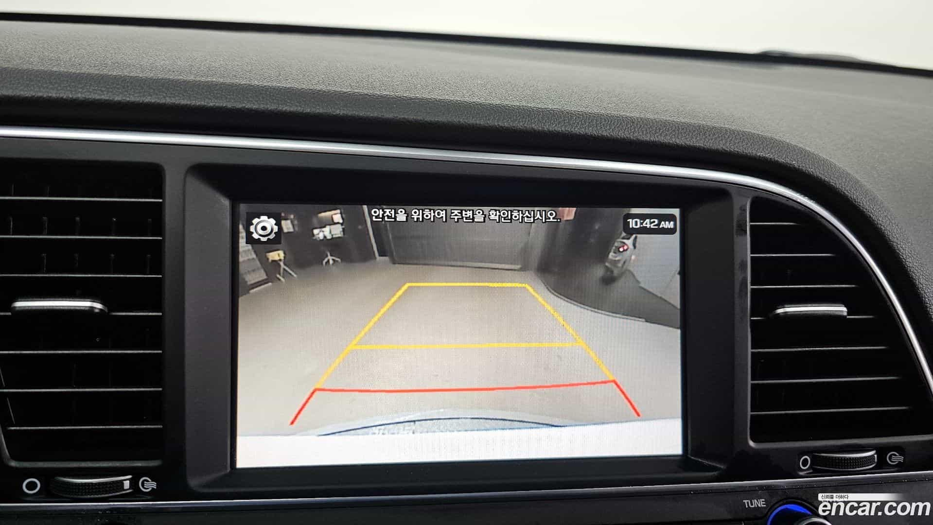 AVANTE Hyundai 2018.1-OPTION-019