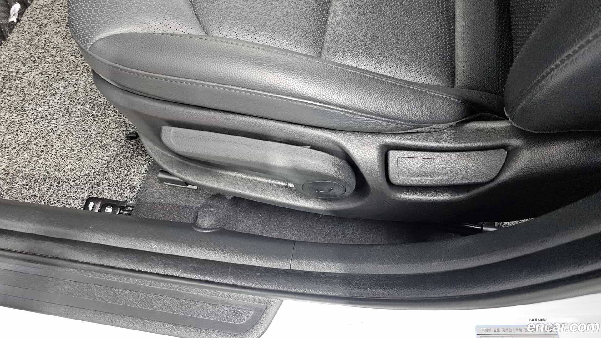 AVANTE Hyundai 2018.1-OPTION-043