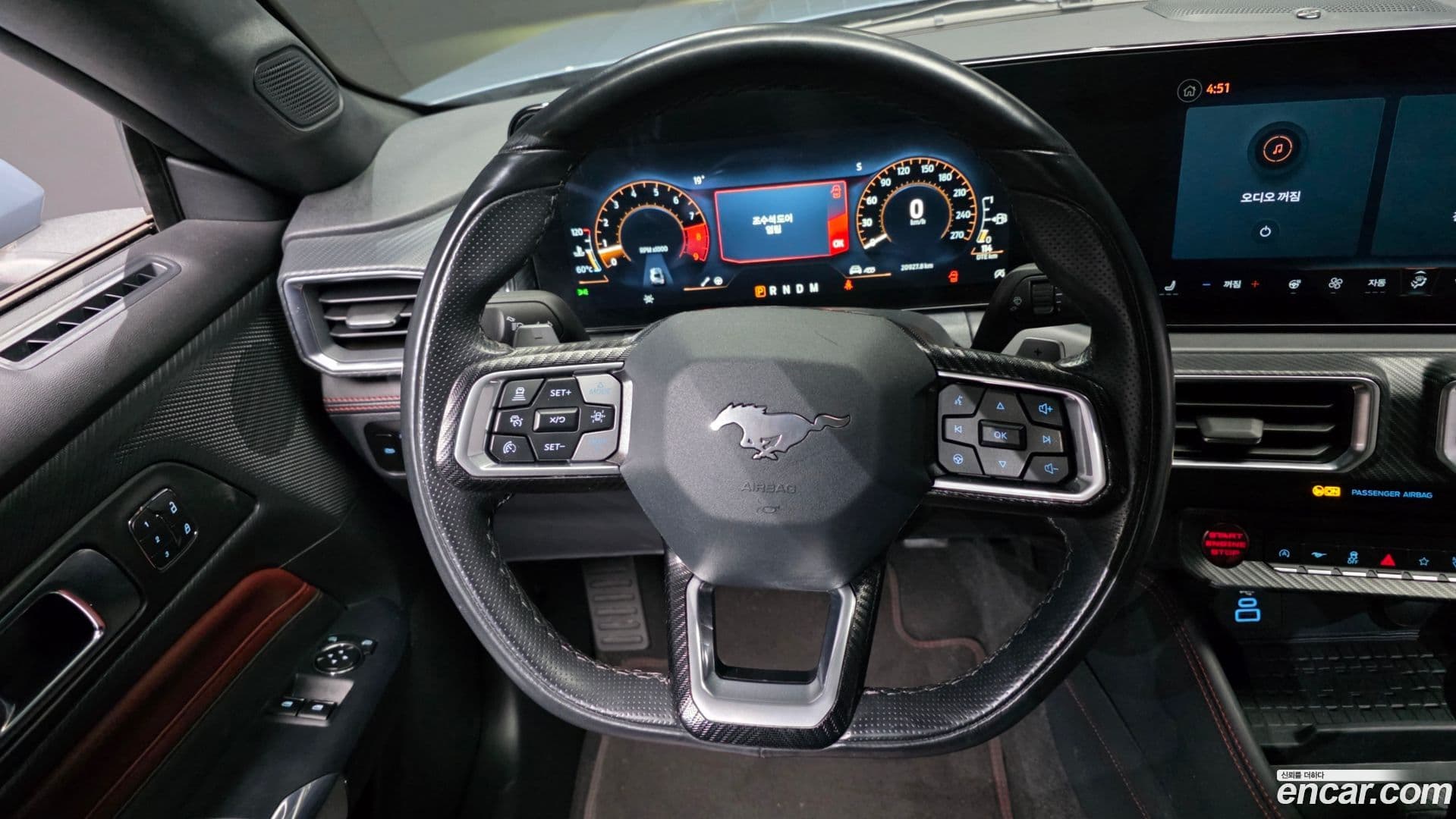 Main__Slider__Photo:Mustang Ford 2024.11-12