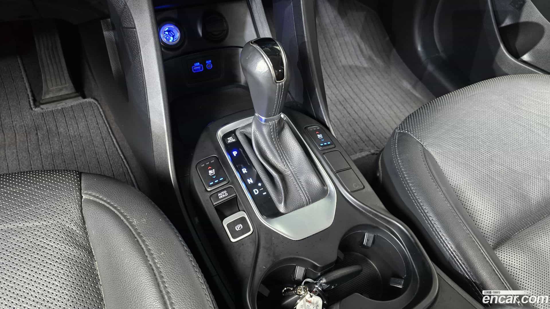 Santafe Hyundai 2016.9-INNER-009