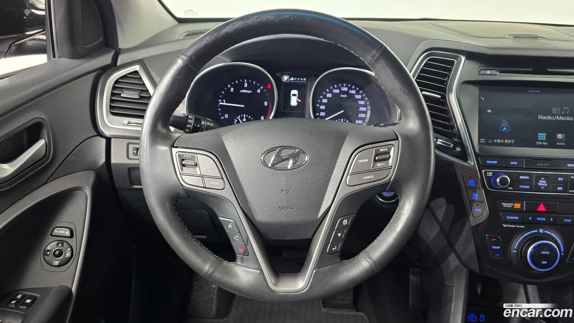 Santafe Hyundai 2016.9-OPTION-016