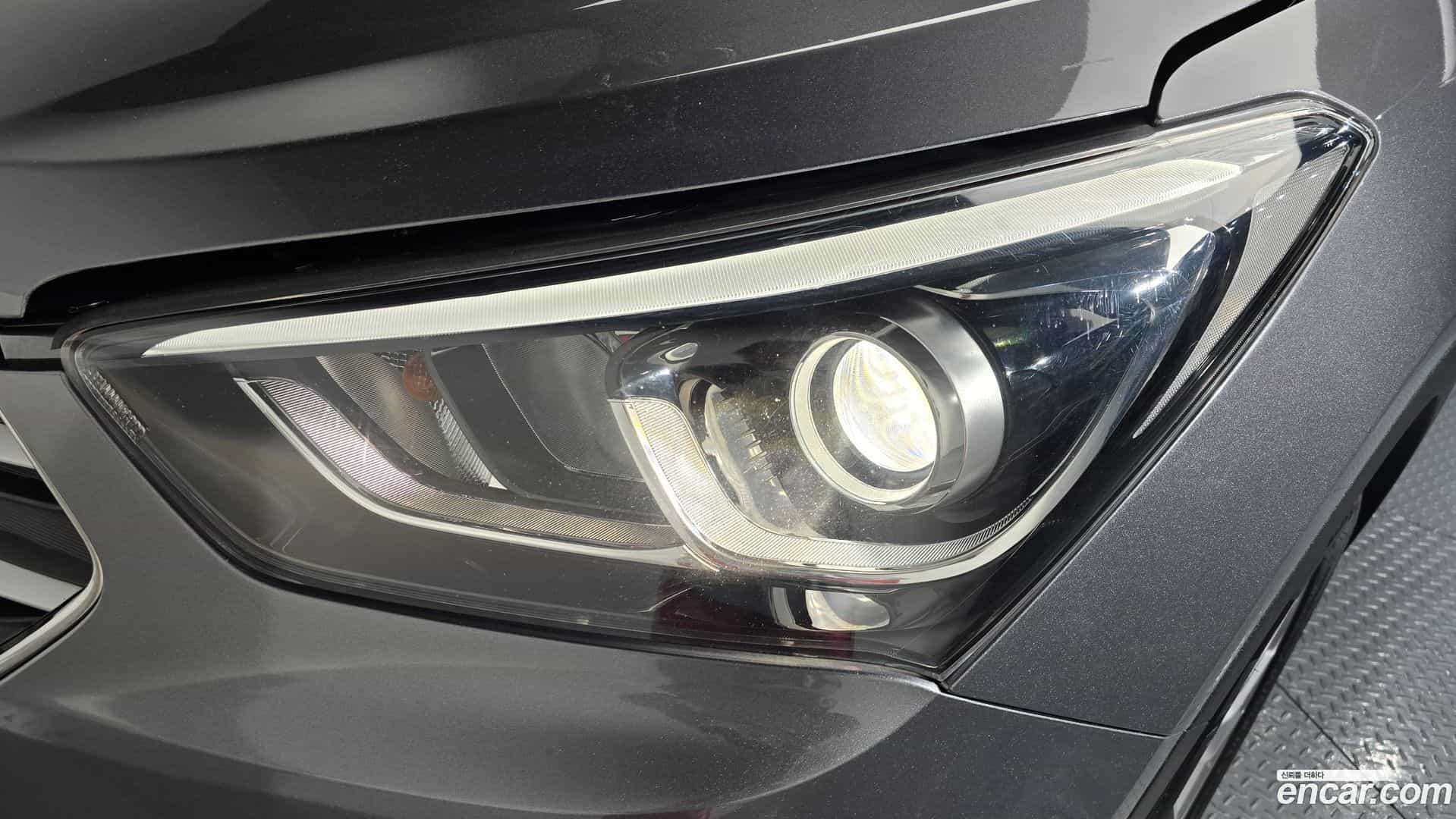 Santafe Hyundai 2016.9-OUTER-032