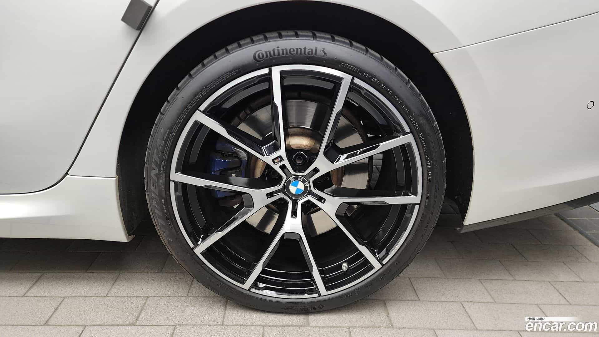 8-Series BMW 2021.6-OUTER-031