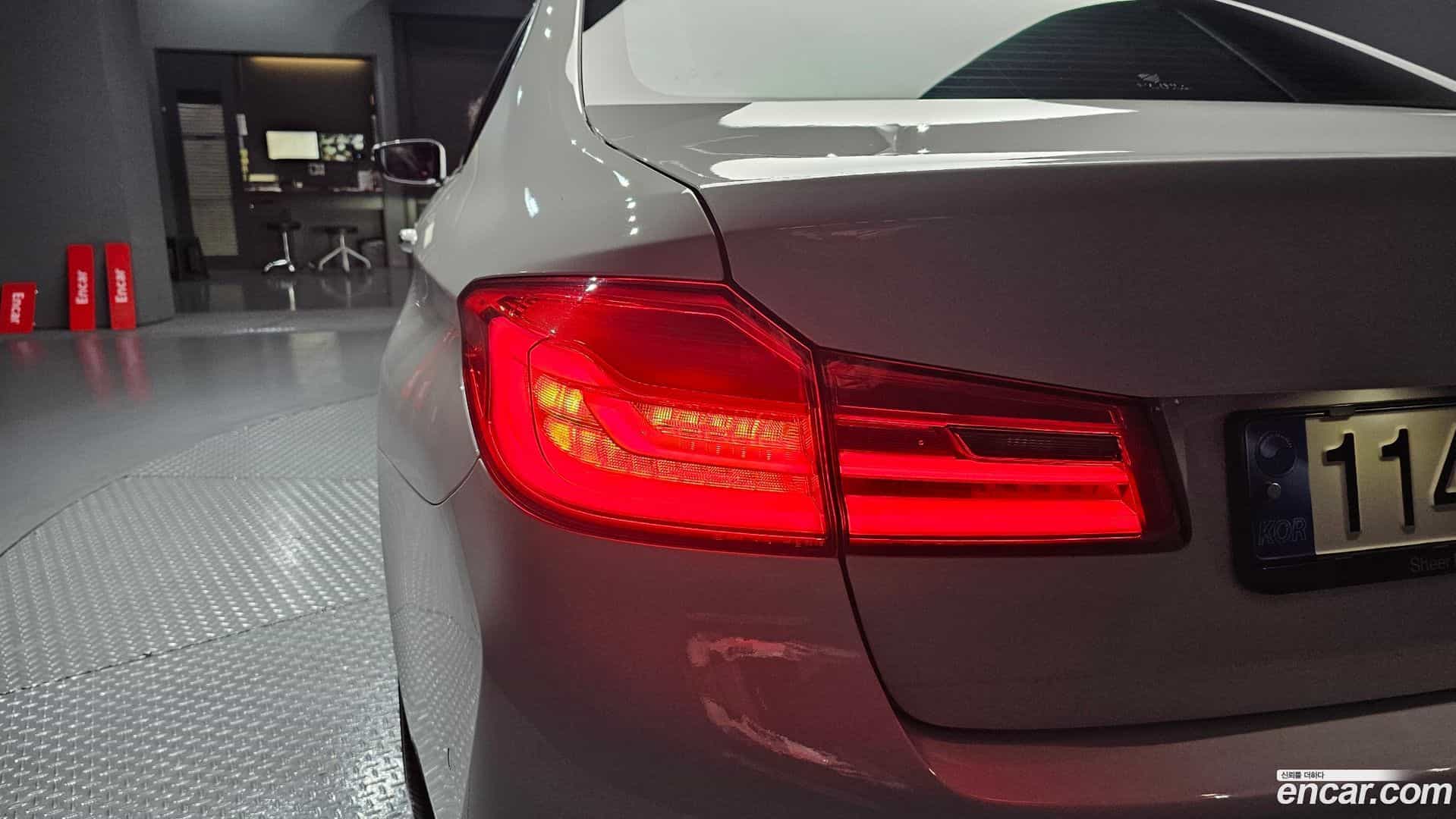5-Series BMW 2017.11-OUTER-033