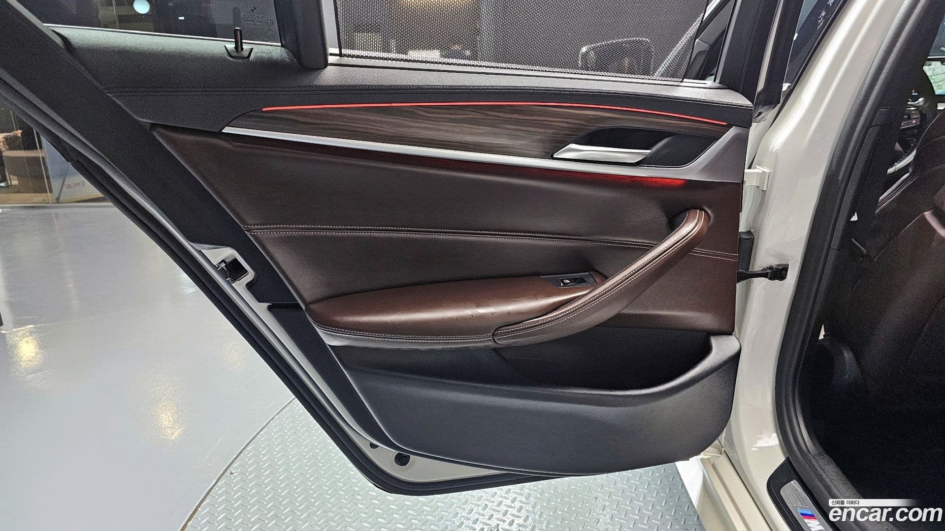 Main__Slider__Photo:5-Series BMW 2017.11-24