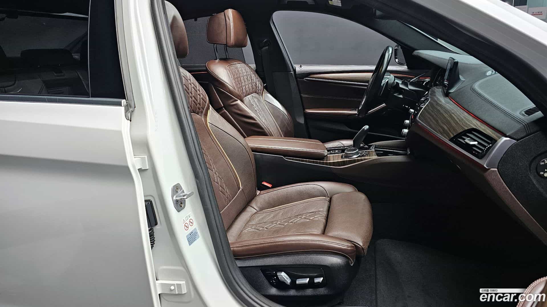 5-Series BMW 2017.11-INNER-036