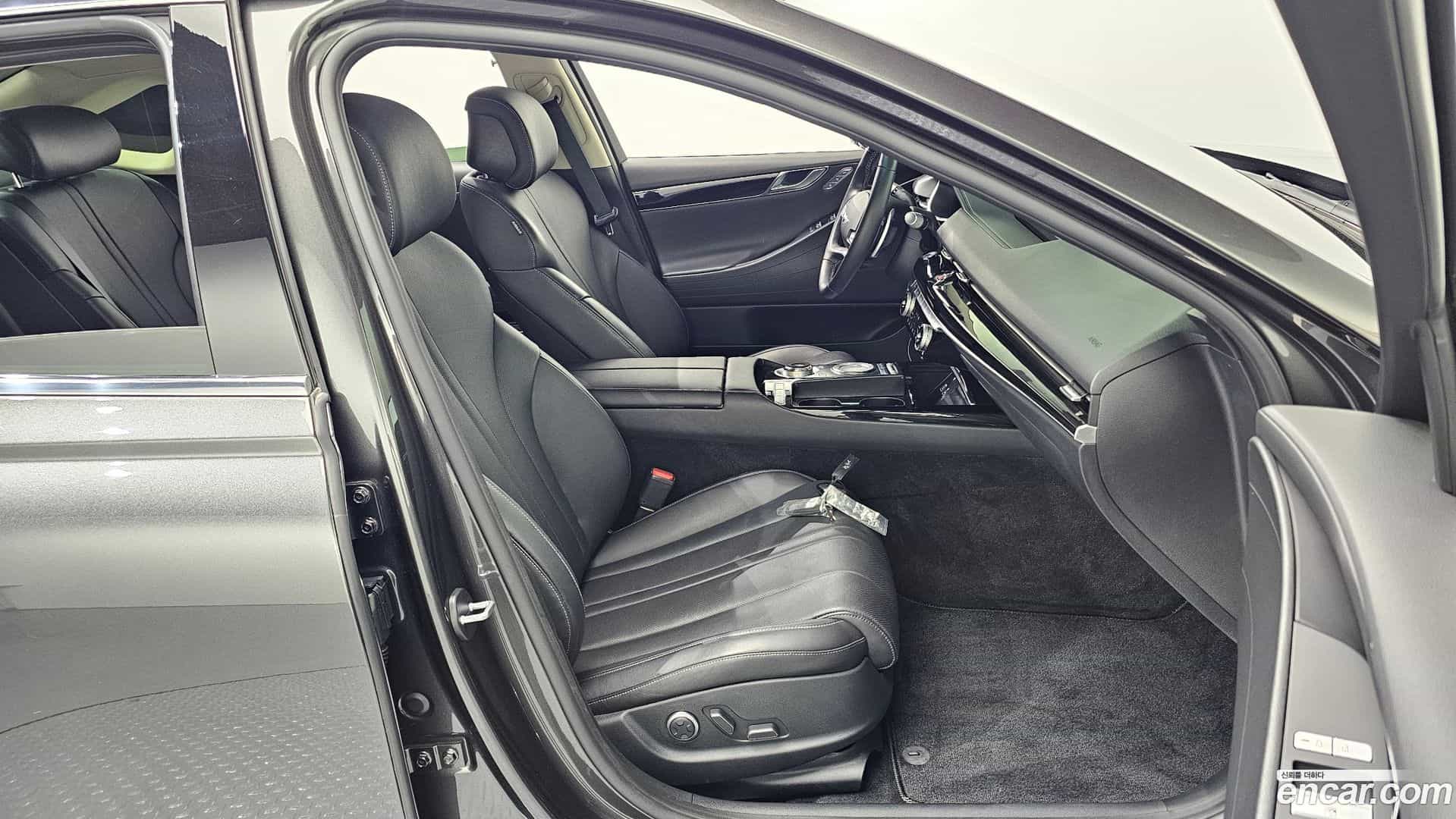 G80 Genesis 2022.4-INNER-036