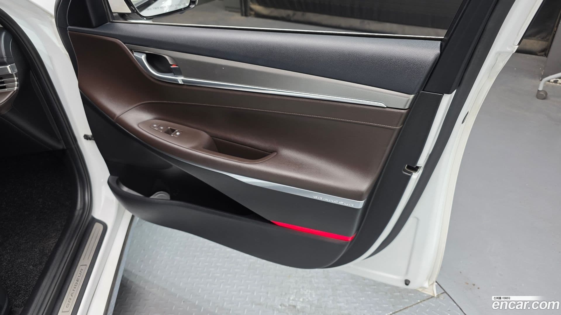 Main__Slider__Photo:Grandeur Hyundai 2020.7-24