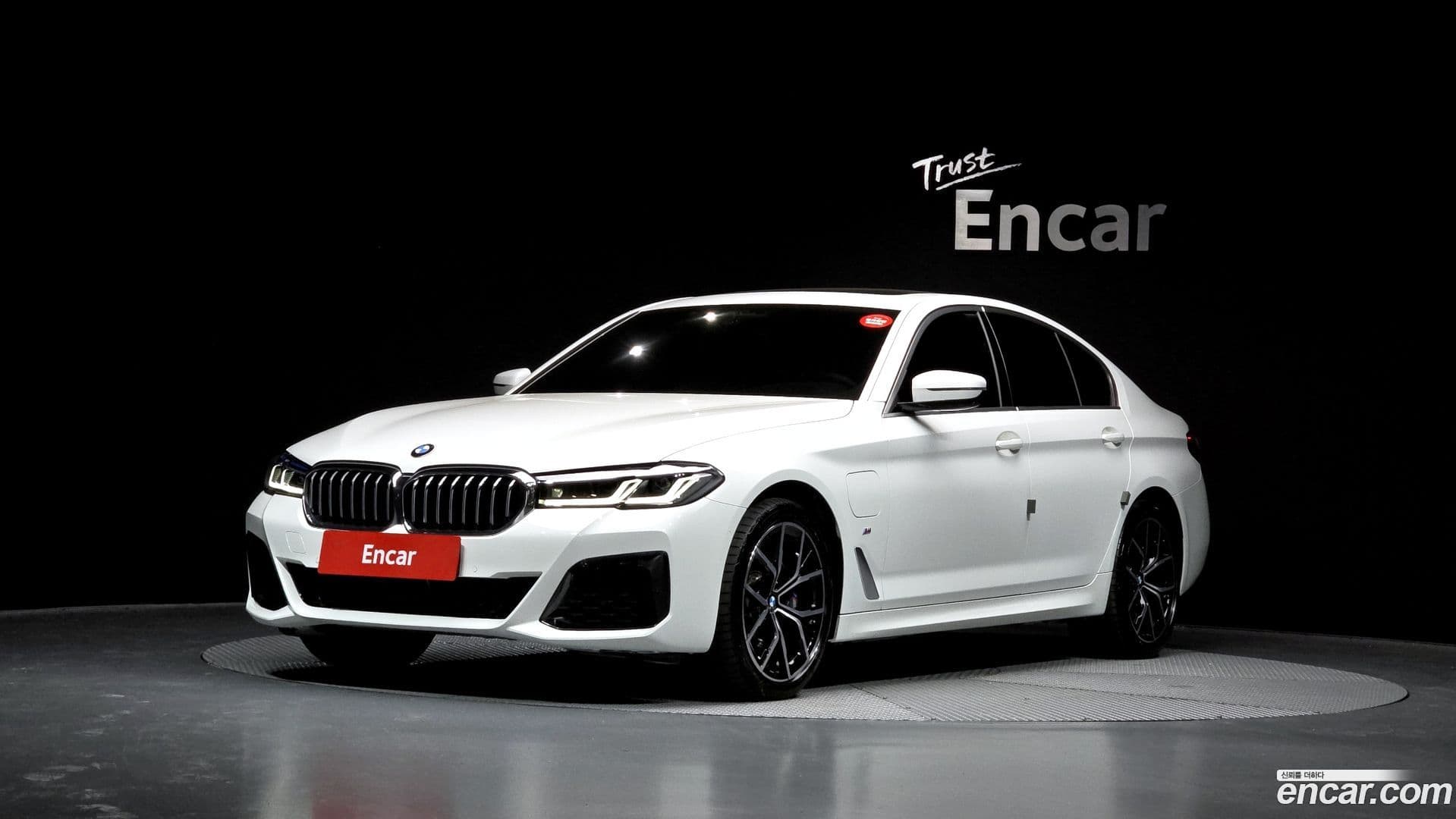 Main__Slider__Photo:5-Series BMW 2021.3-0