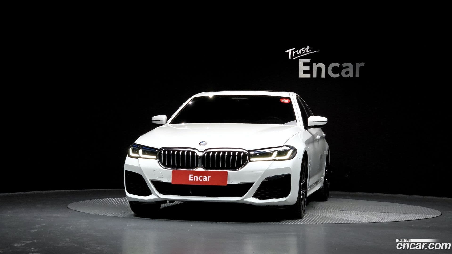 Main__Slider__Photo:5-Series BMW 2021.3-2